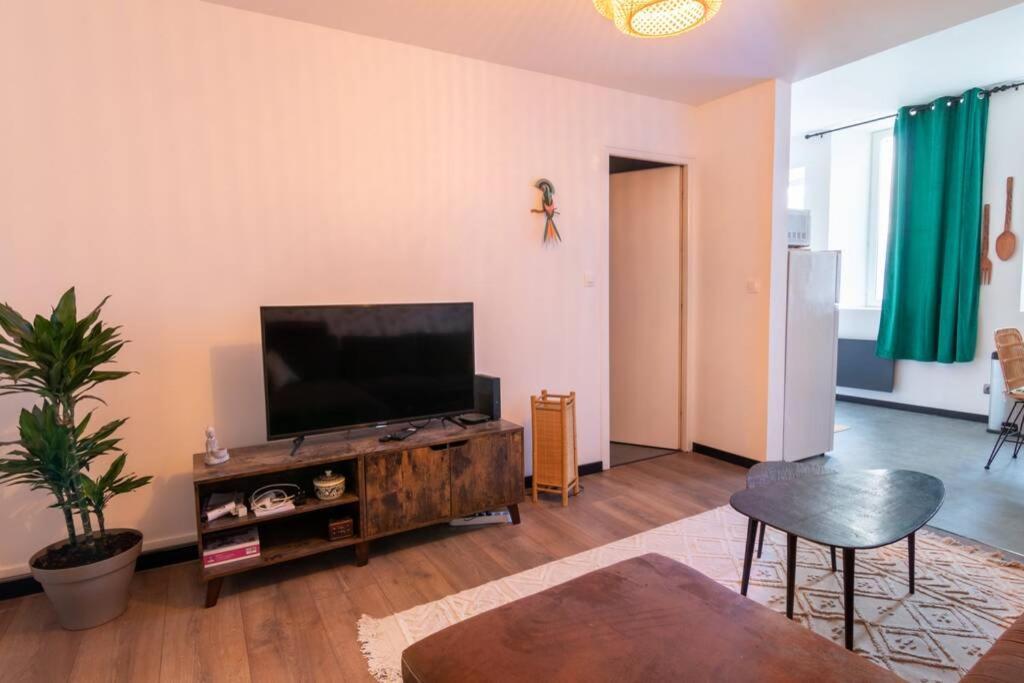 *Appartement Au Bout Du Monde Thouars* Exterior photo